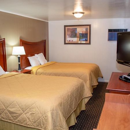 Oregon Motel 8 And Rv Park เคลมัทฟอลส์ ภายนอก รูปภาพ