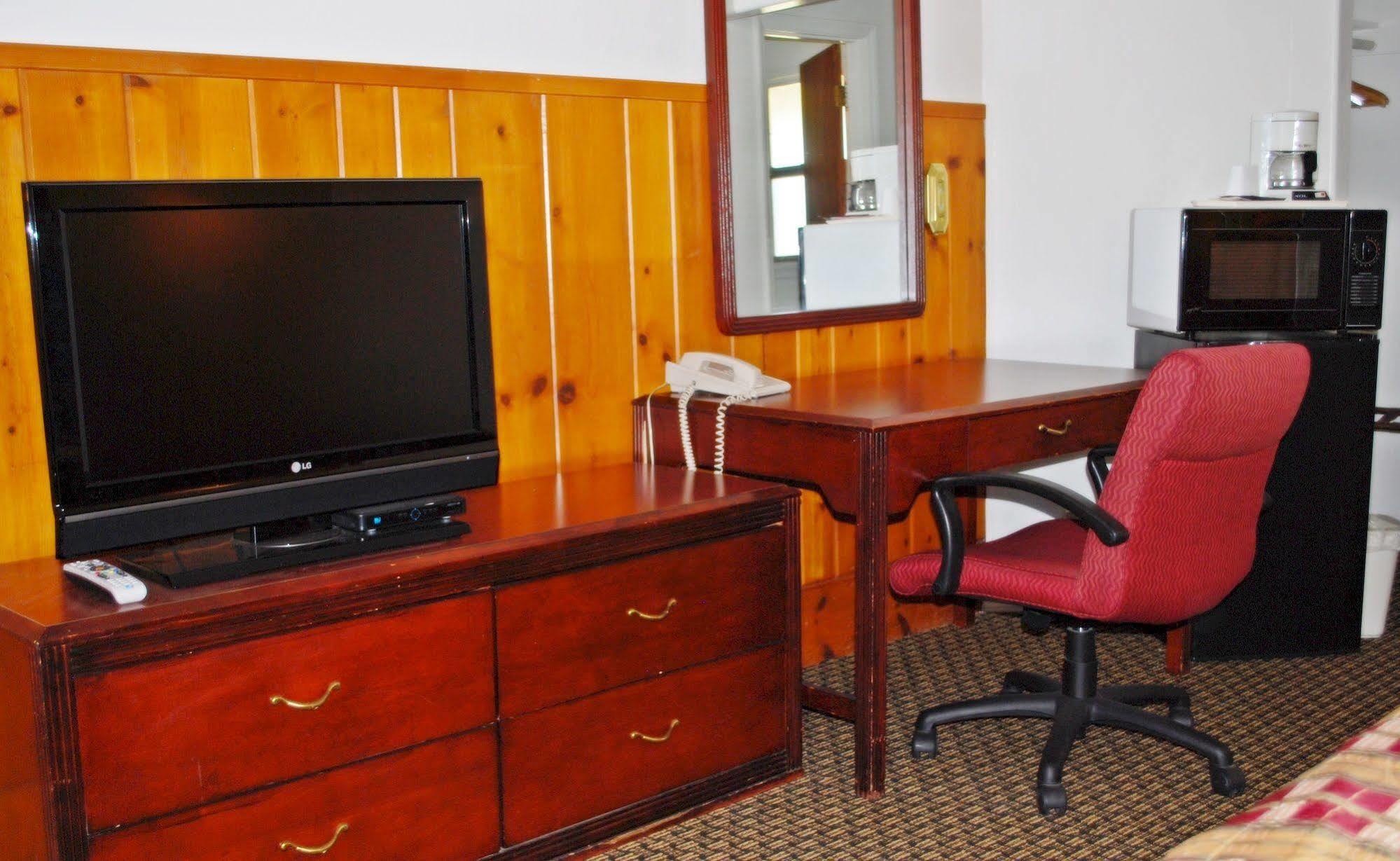 Oregon Motel 8 And Rv Park เคลมัทฟอลส์ ภายนอก รูปภาพ