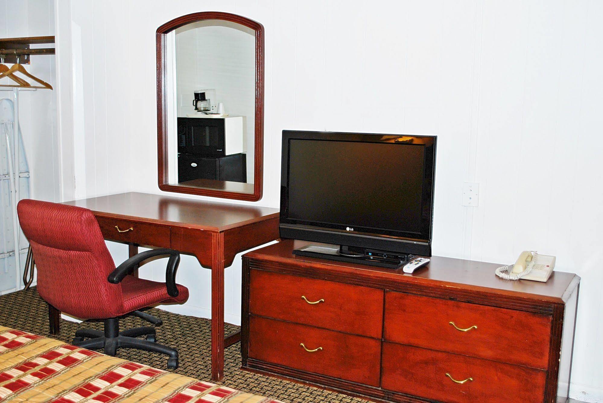Oregon Motel 8 And Rv Park เคลมัทฟอลส์ ภายนอก รูปภาพ
