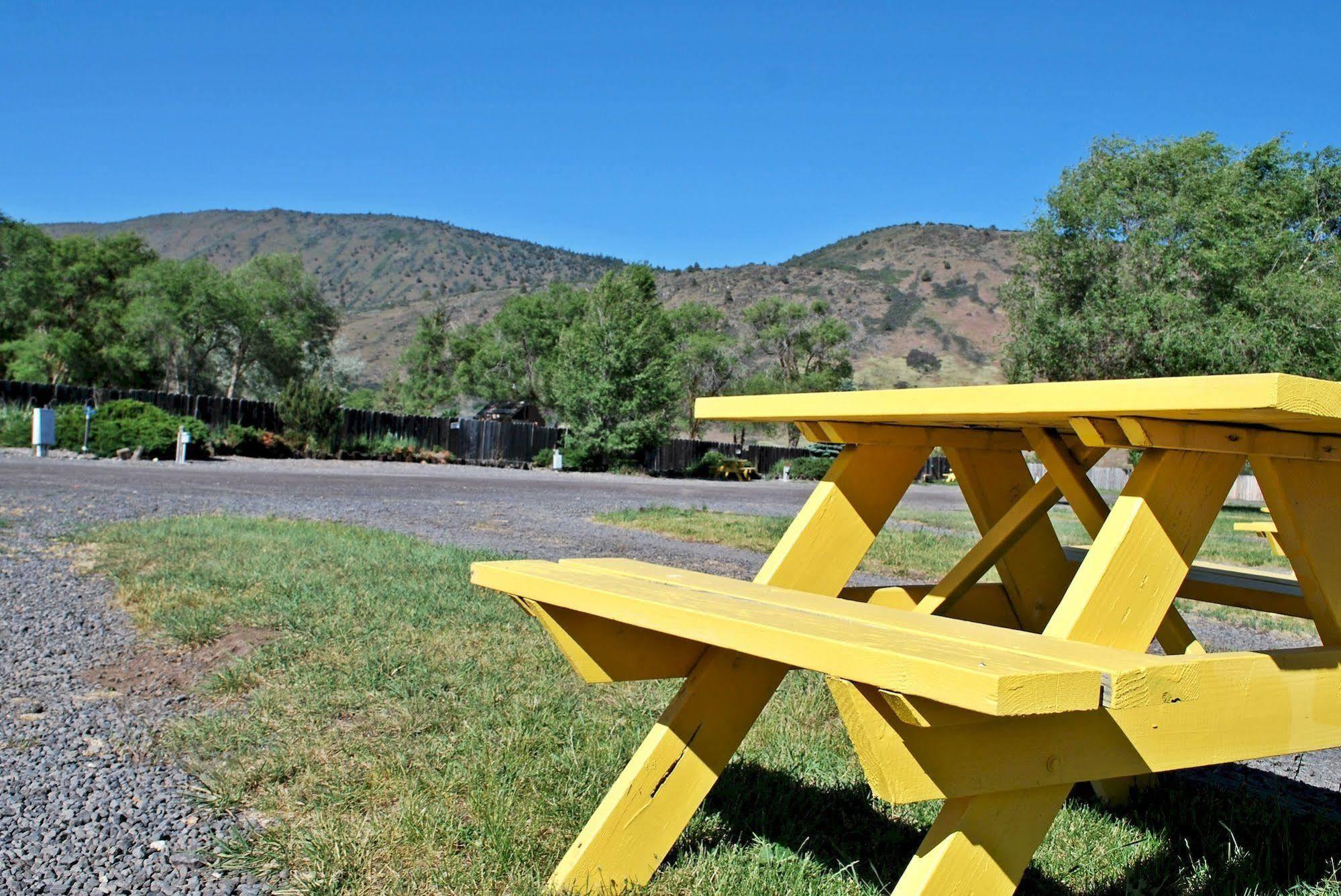 Oregon Motel 8 And Rv Park เคลมัทฟอลส์ ภายนอก รูปภาพ