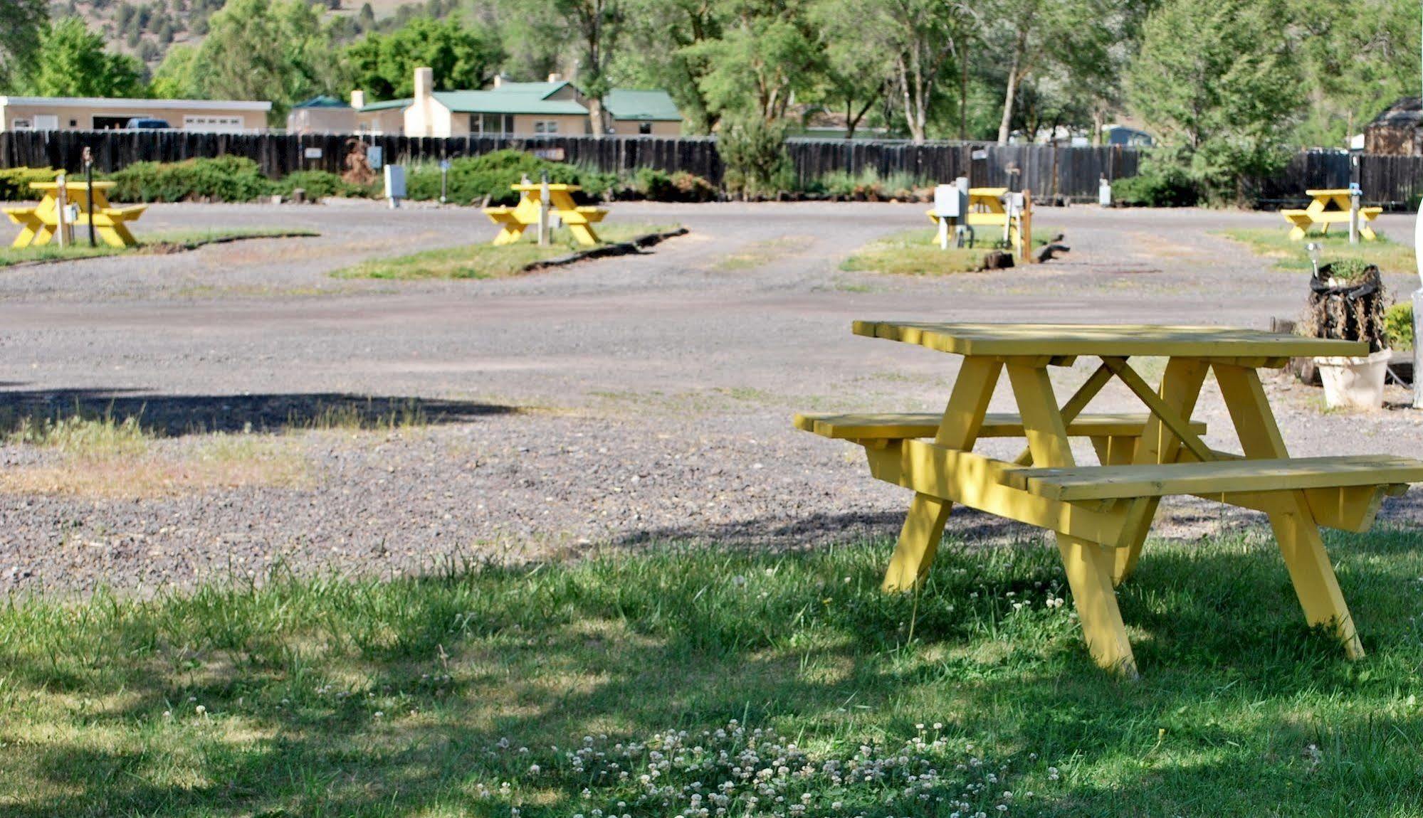 Oregon Motel 8 And Rv Park เคลมัทฟอลส์ ภายนอก รูปภาพ